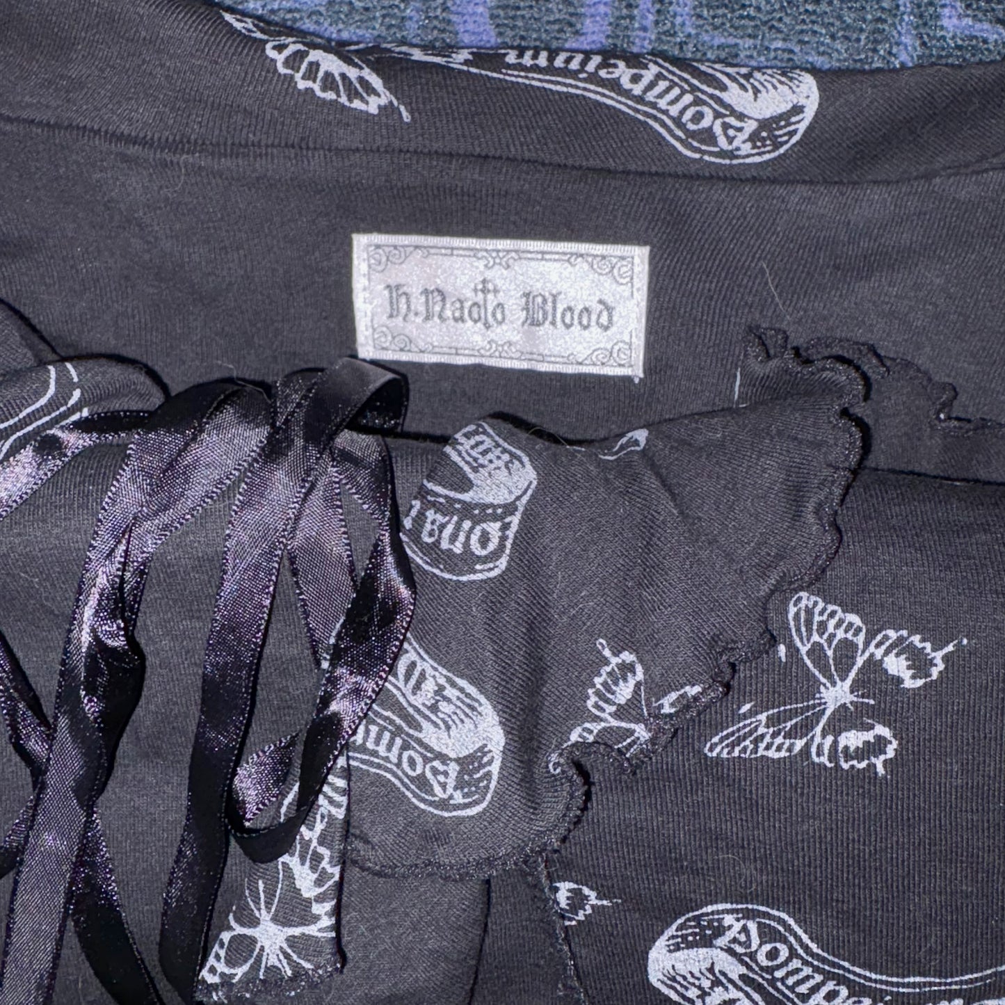 H.NAOTO BLOOD Butterfly Print Blouse