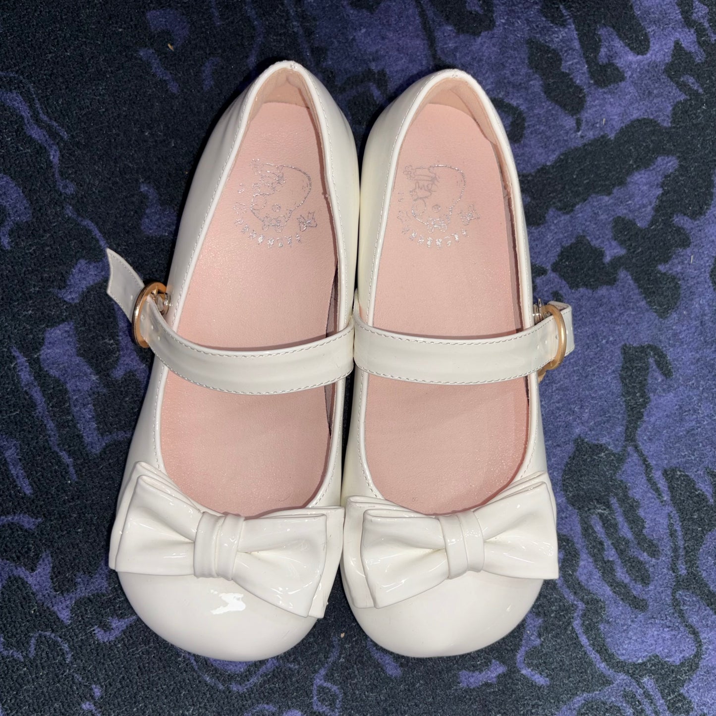 White Bow Flat Shoes