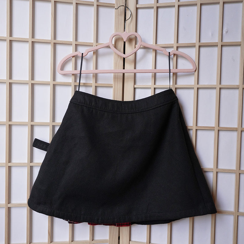 PUNK RAVE Buckled Woolen Skirt
