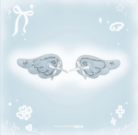DREAMWALKING KITTEN Angel Wings Hair Clip